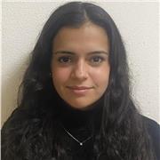 profesora de inglés apta para enseñar inglés a niños.